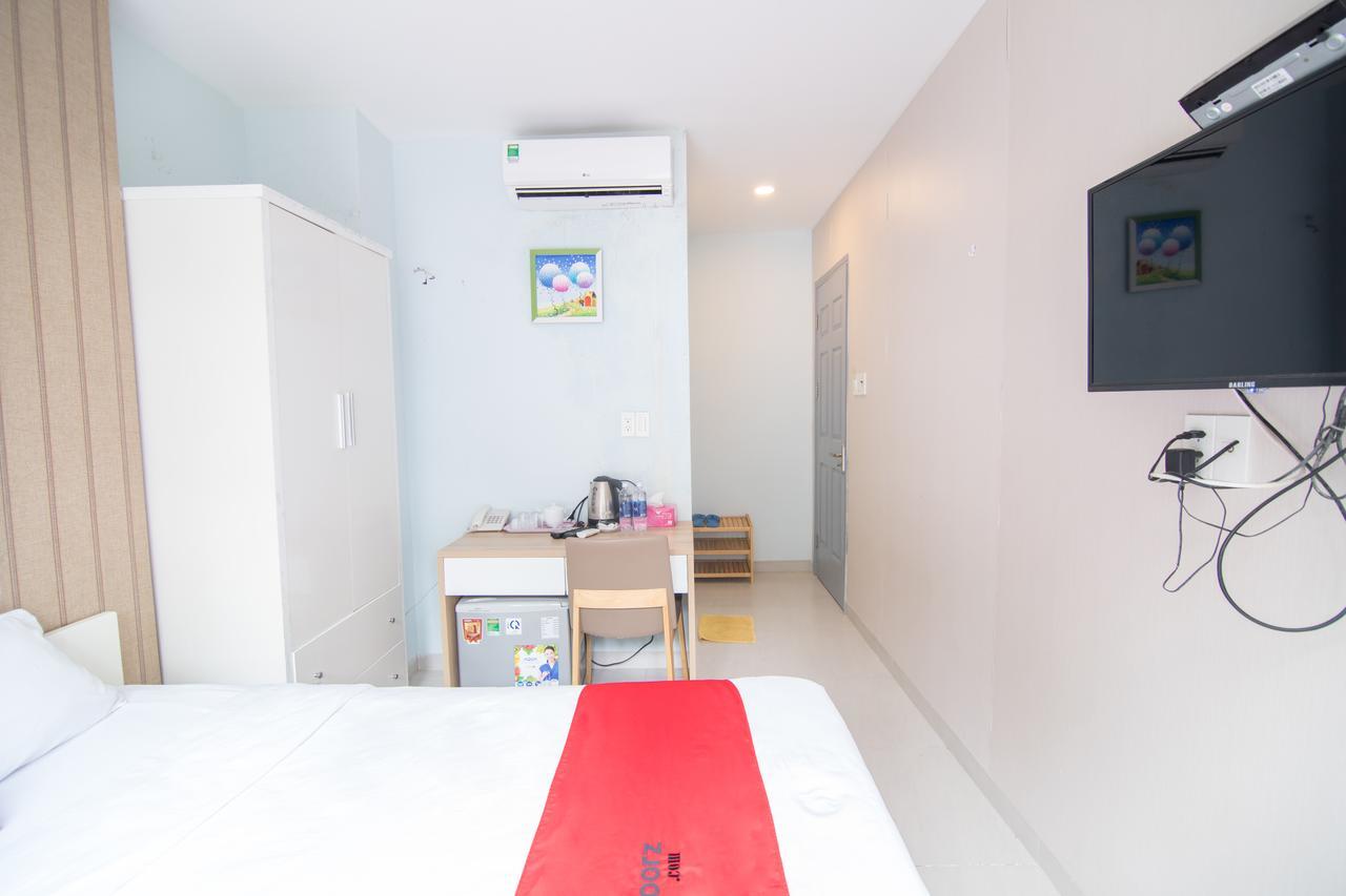 Reddoorz Near Sc Vivocity Mall 2 Хошимін Екстер'єр фото