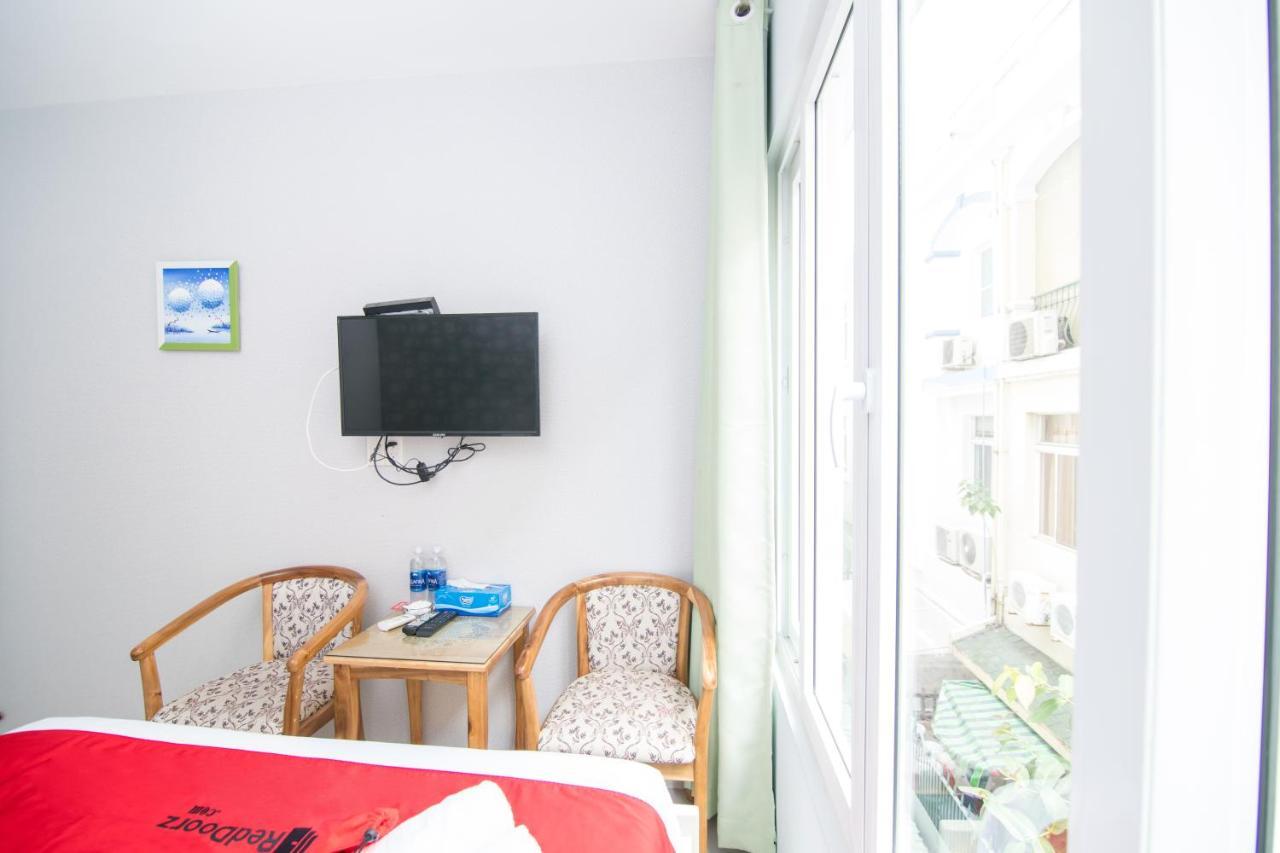 Reddoorz Near Sc Vivocity Mall 2 Хошимін Екстер'єр фото