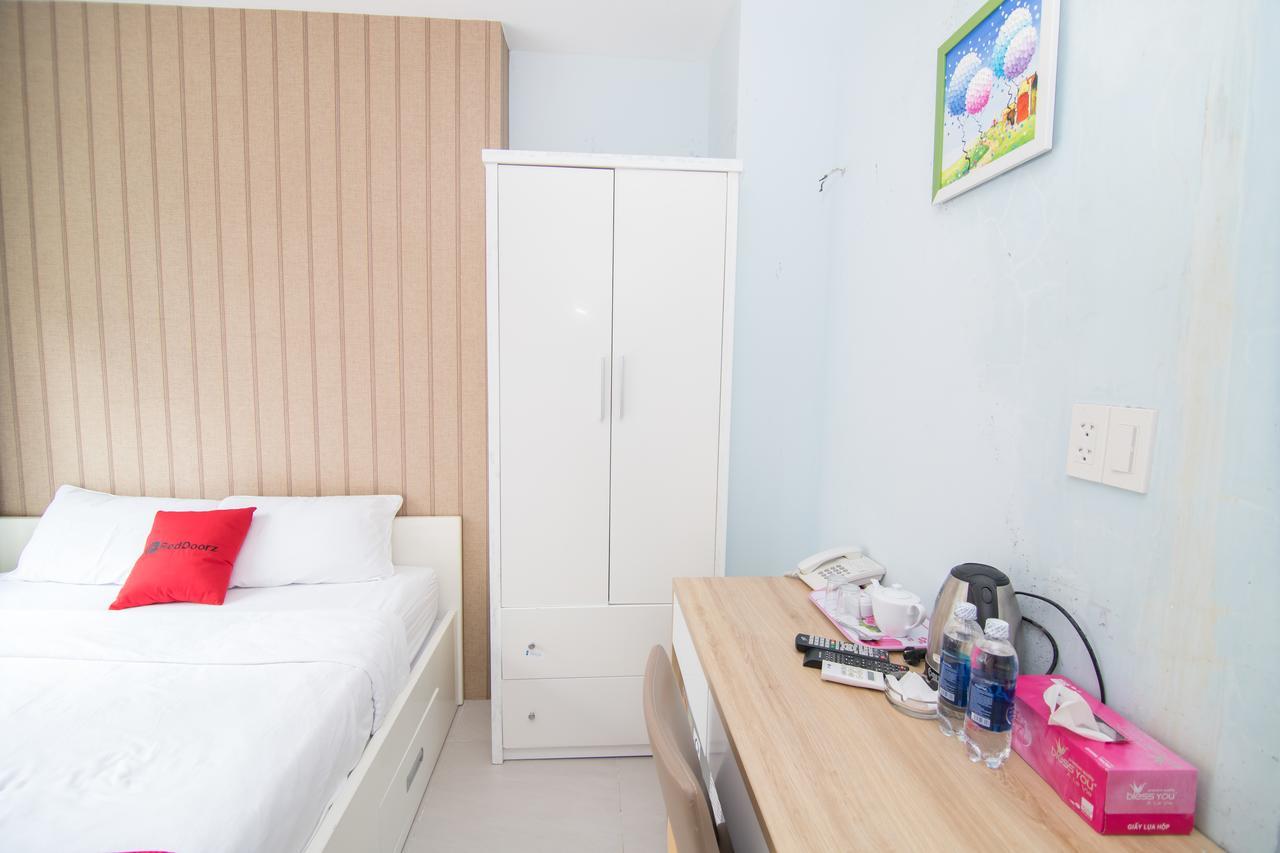 Reddoorz Near Sc Vivocity Mall 2 Хошимін Екстер'єр фото