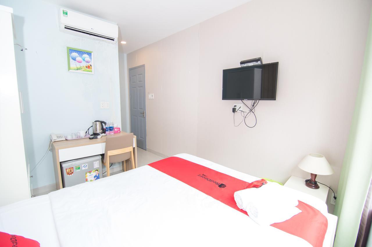 Reddoorz Near Sc Vivocity Mall 2 Хошимін Екстер'єр фото