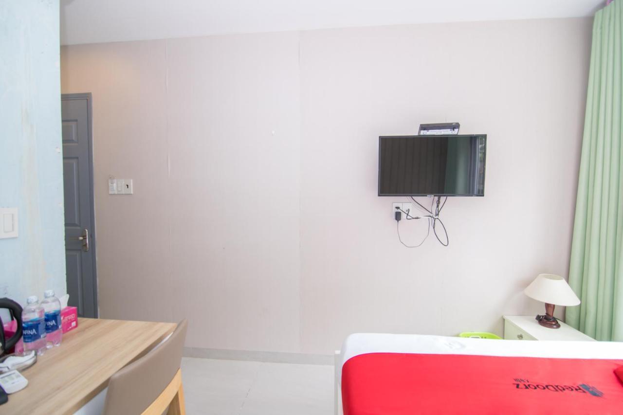Reddoorz Near Sc Vivocity Mall 2 Хошимін Екстер'єр фото