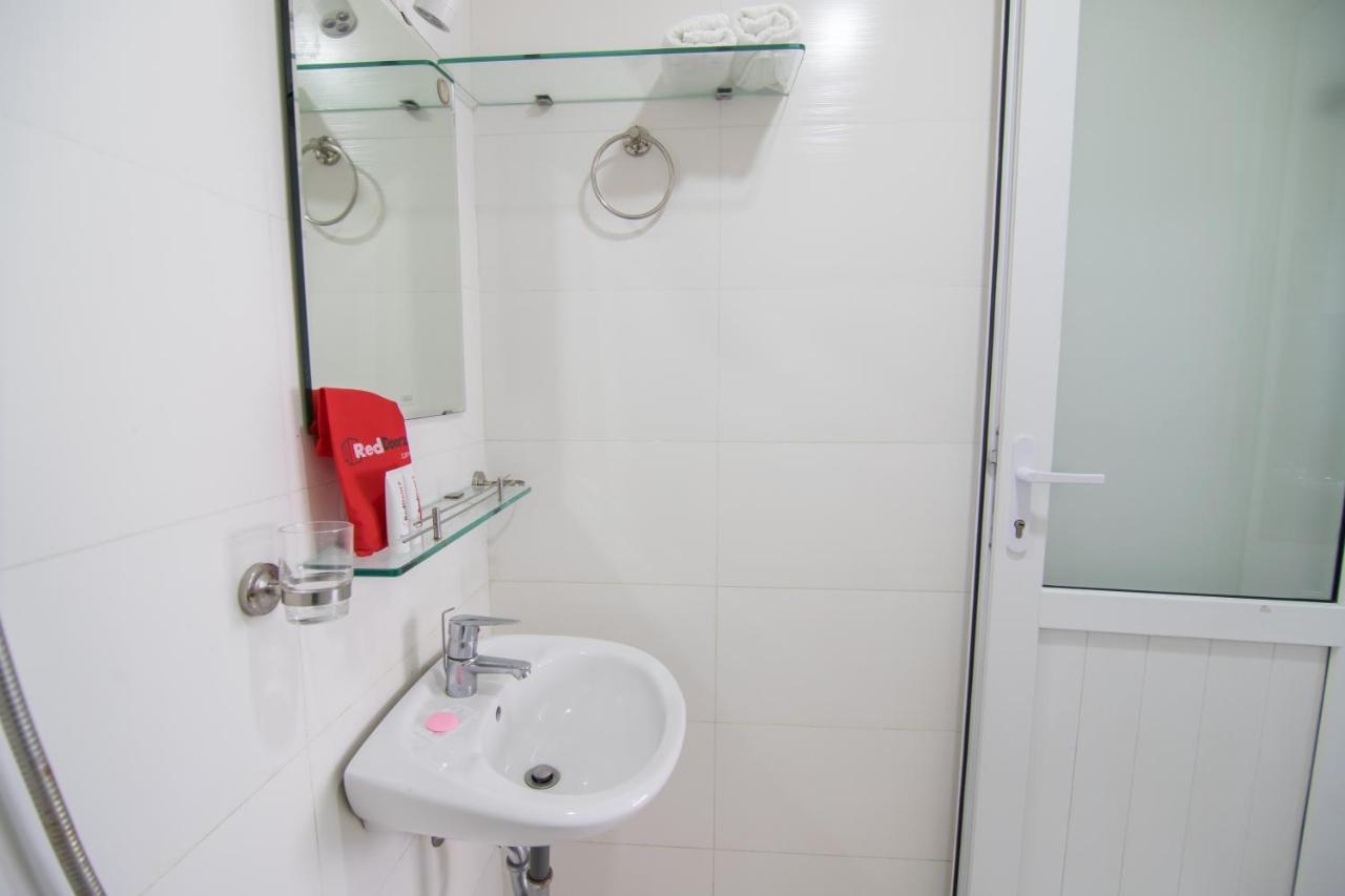 Reddoorz Near Sc Vivocity Mall 2 Хошимін Екстер'єр фото