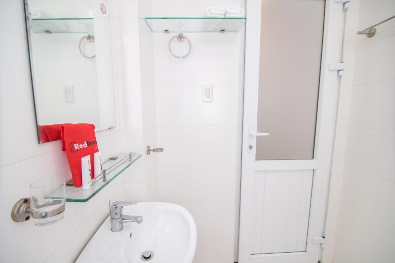 Reddoorz Near Sc Vivocity Mall 2 Хошимін Екстер'єр фото